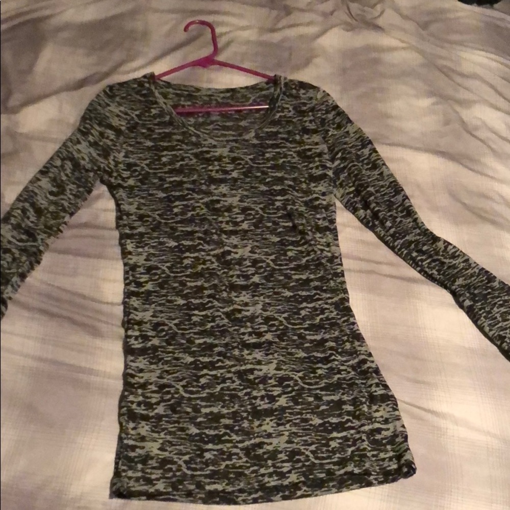 Black speckled long sleeve